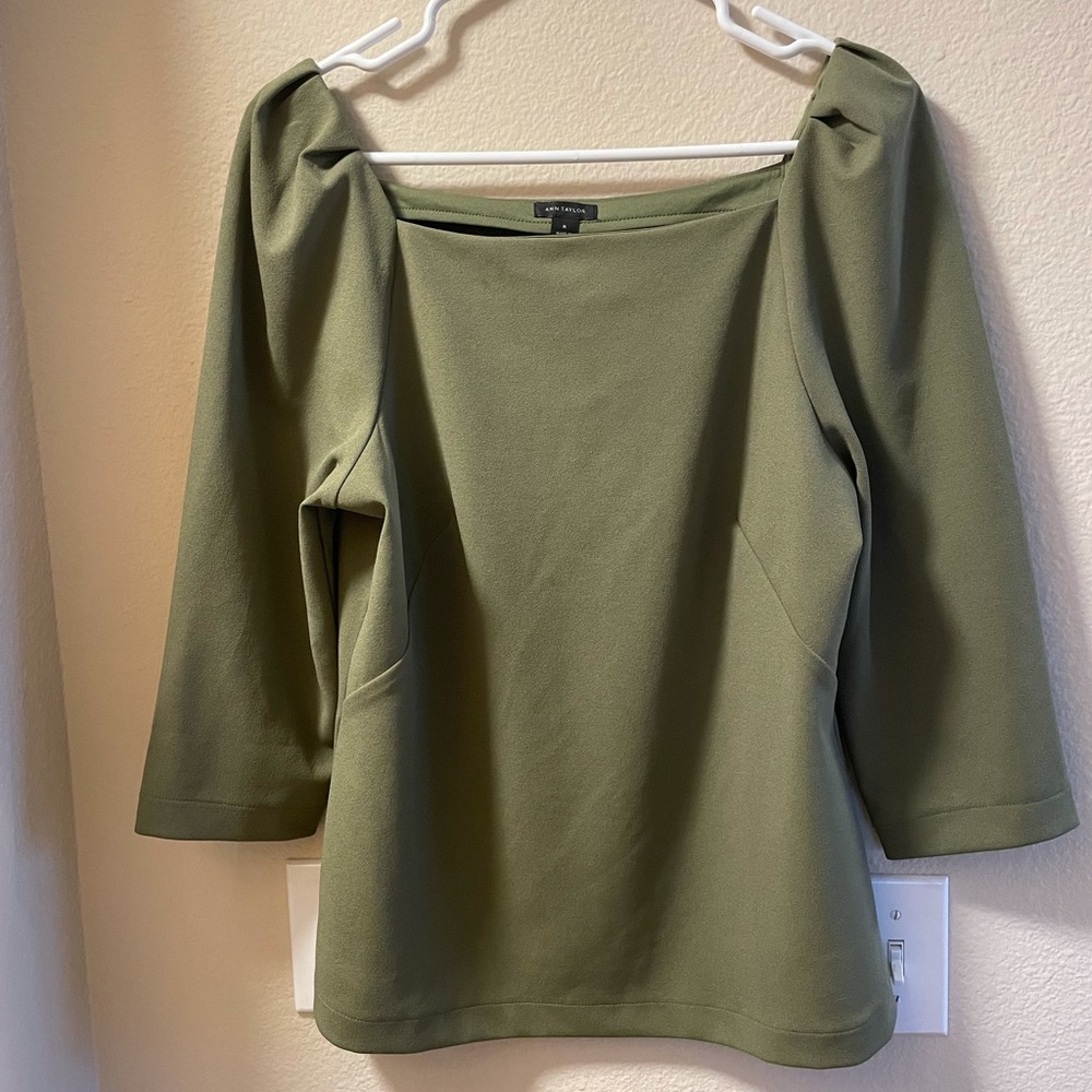 Square neck puff shoulder blouse business top